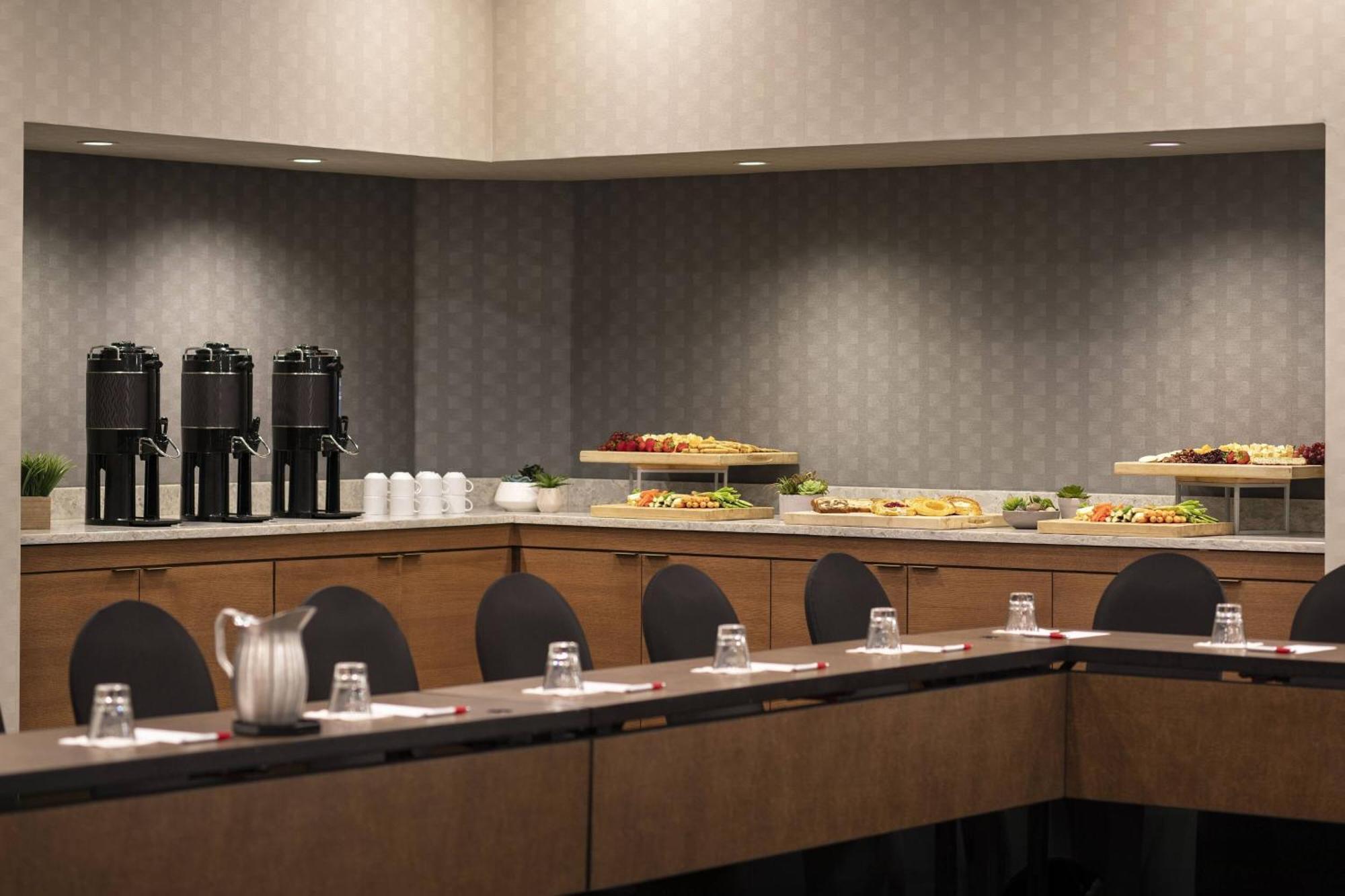 Cleveland Marriott East Hotel Warrensville Heights Ngoại thất bức ảnh