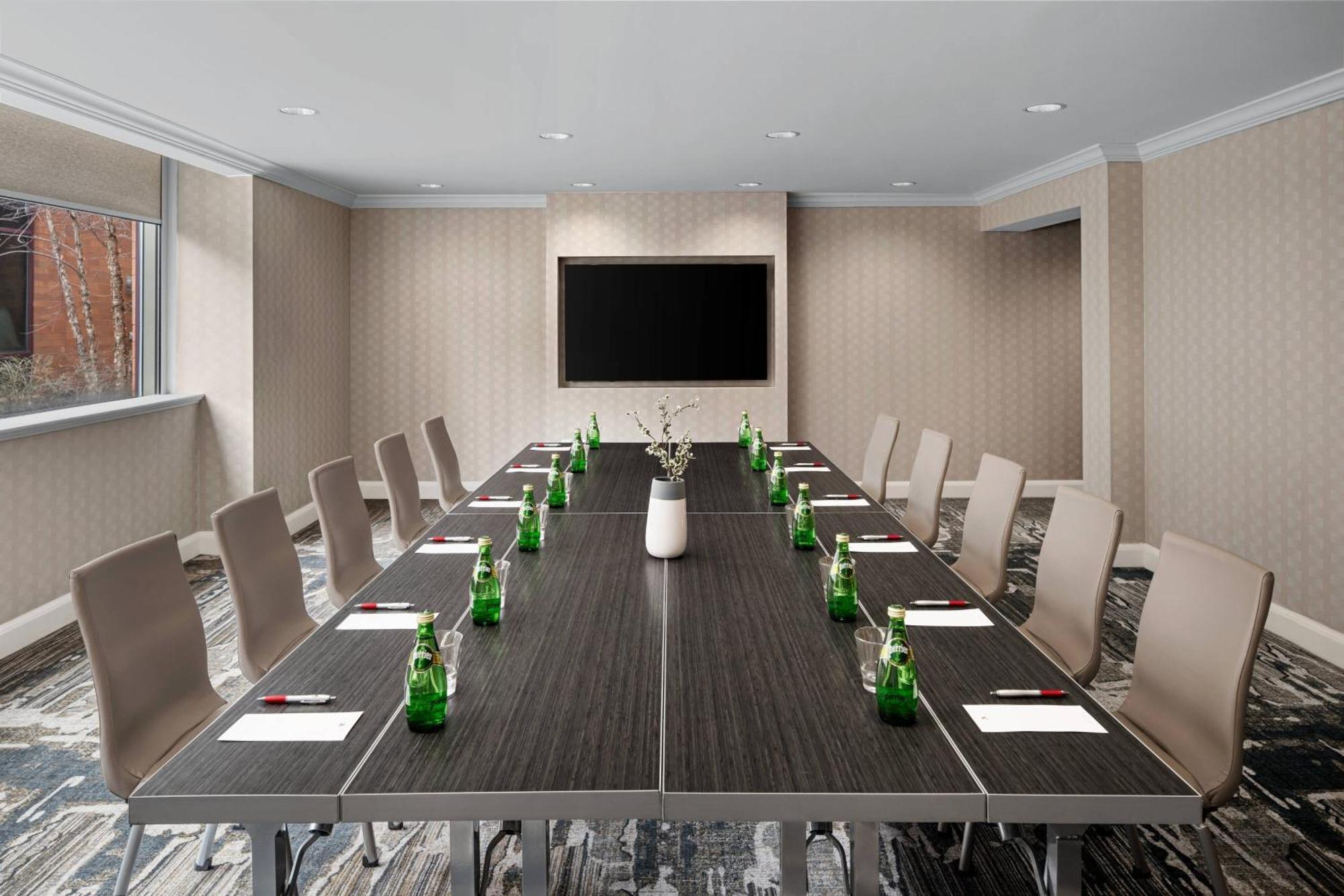 Cleveland Marriott East Hotel Warrensville Heights Ngoại thất bức ảnh